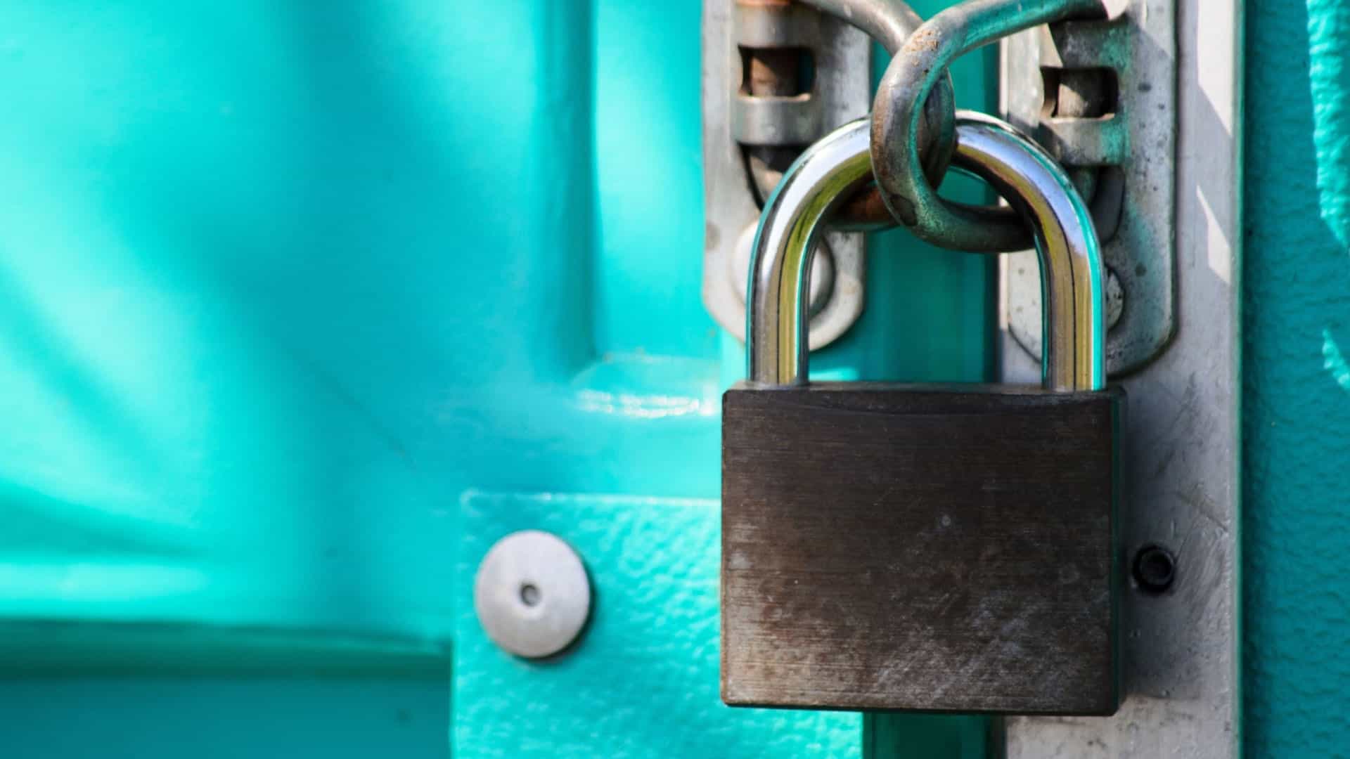 safeguarding your digital life: password managers, unique passwords, and 2fa